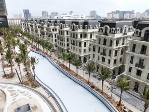 Trang chủ 17 Thực tế biển hồ nước mặn và cảnh quan dãy biệt thự thấp tầng tại Noble Crystal Tây Hồ tháng 3 năm 2026